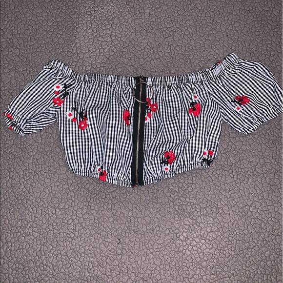 Cute checkered print crop top - Picture 1 of 2